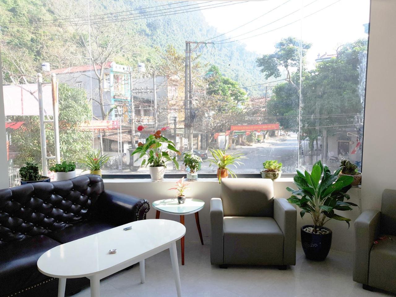 Long Hotel And Motobike Rental Ha Giang Exterior foto